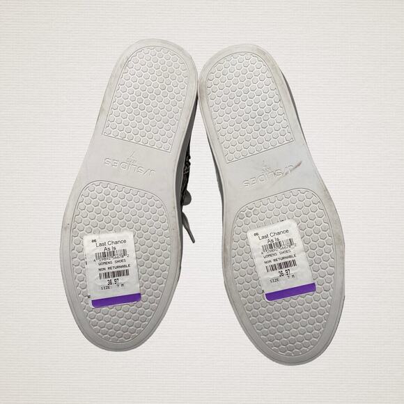 J/Slides Ludlow Lace Up Rounded toe Sneaker Black/Beige Embossed - Picture 10 of 12